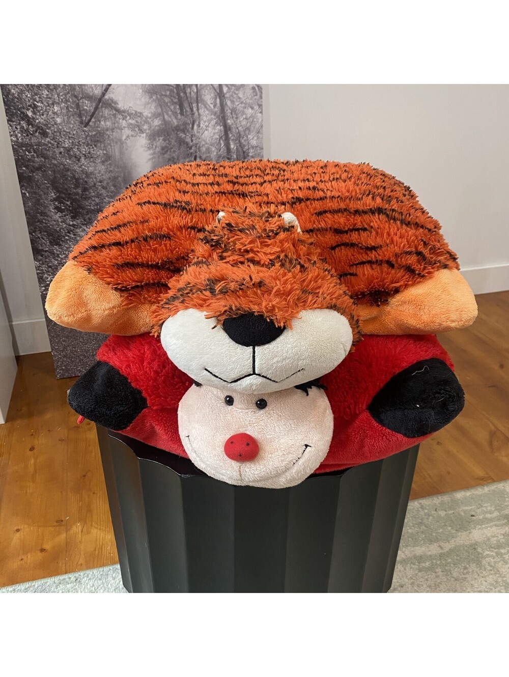 Lot Of 2 Pillow Pet Plush Set- Lady Bug & Tiger Pillow Pets Animals